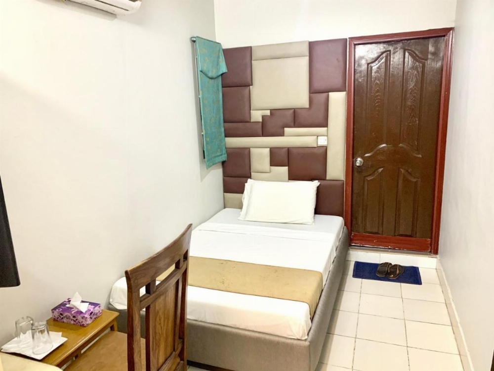 Economy Single Room