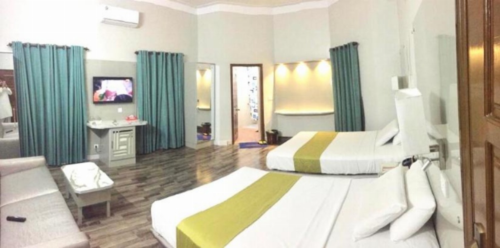 Room image 2
